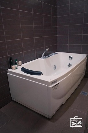 Imagen general del Hotel Hotel Turista Canlubang. Foto 9