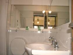 Imagen general del Hotel Hotel Vaness. Foto 7