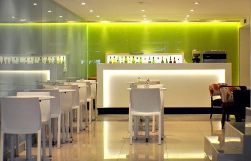 Imagen general del Hotel Hotel Vaness. Foto 30