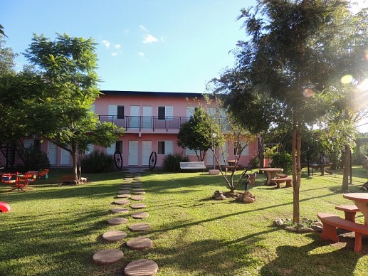 Imagen de los exteriores del Hotel Hotel Victoria, COL&Oacute;N. Foto 7