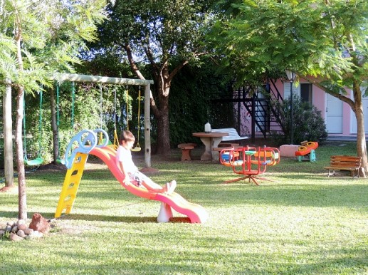 Imagen de los exteriores del Hotel Hotel Victoria, COL&Oacute;N. Foto 9