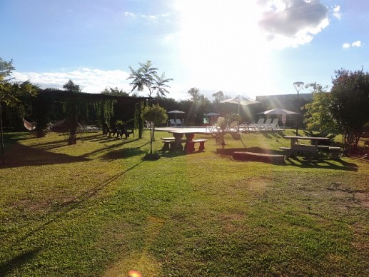 Imagen de los exteriores del Hotel Hotel Victoria, COL&Oacute;N. Foto 10