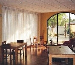 Imagen de los interiores del Hotel Hotel Villa Bensusan. Foto 12