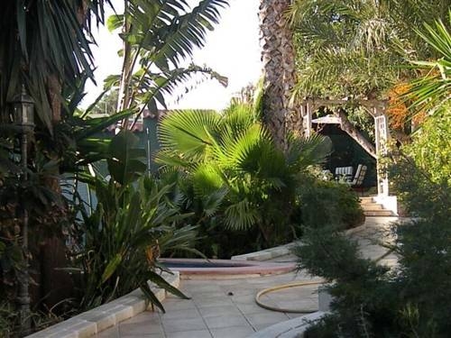 Imagen de los exteriores del Hotel Hotel Villa Bensusan. Foto 10