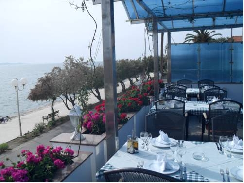 Imagen general del Hotel Hotel Villa Nico. Foto 10