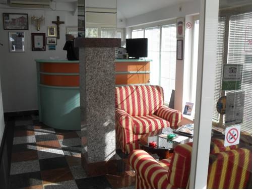 Imagen general del Hotel Hotel Villa Nico. Foto 13