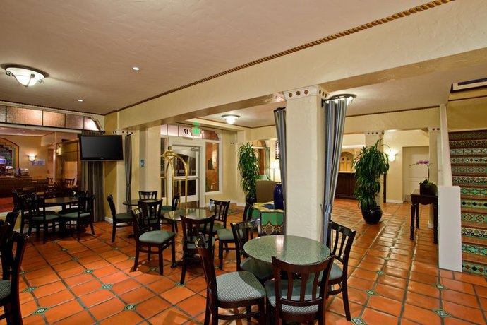 Imagen de los interiores del Hotel Hotel Virginia Santa Barbara, Tapestry Collection by Hilton. Foto 5