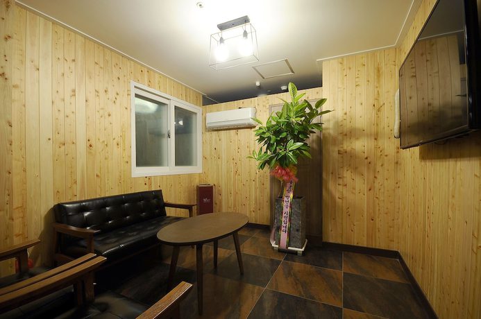 Imagen de los interiores del Hotel Hotel WEP Gimhae. Foto 20