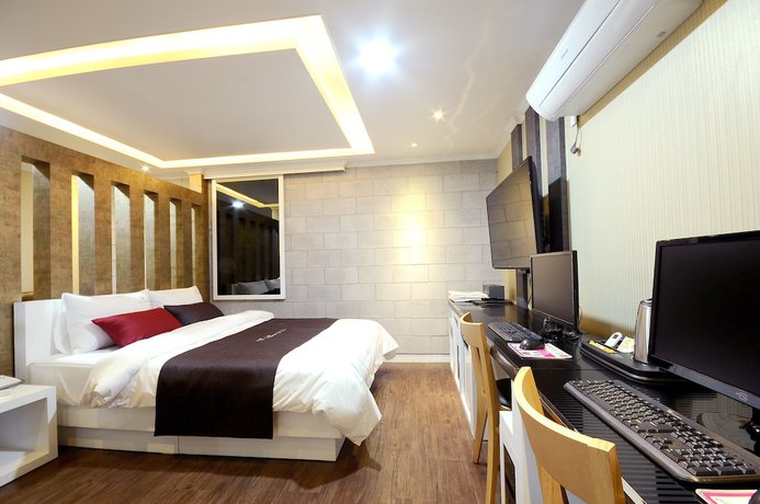 Imagen de la habitación del Hotel Hotel WEP Gimhae. Foto 18