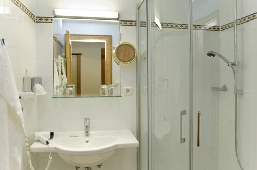 Imagen general del Hotel Hotel Waldhof. Foto 30