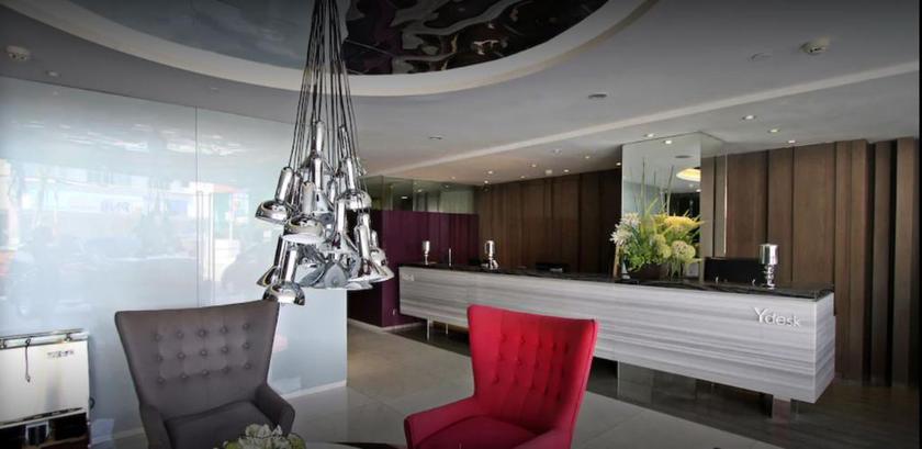 Imagen de los interiores del Hotel Hotel XYZ. Foto 17