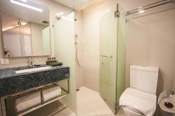 Imagen de la habitación del Hotel Hotel XYZ. Foto 8