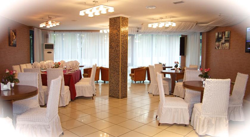 Imagen del bar/restaurante del Hotel Hotel Yubileynaya. Foto 4