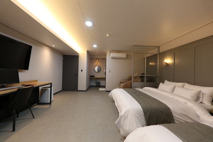 Imagen de la habitación del Hotel Hotel ZIP. Foto 3