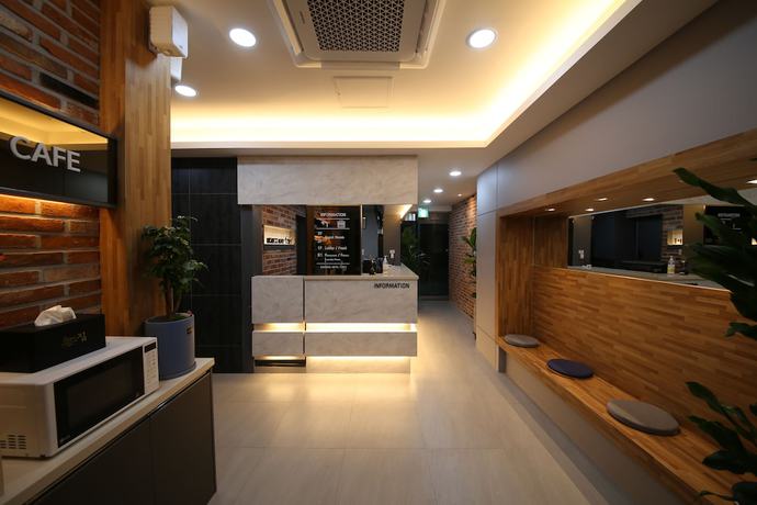 Imagen de los interiores del Hotel Hotel ZIP. Foto 16