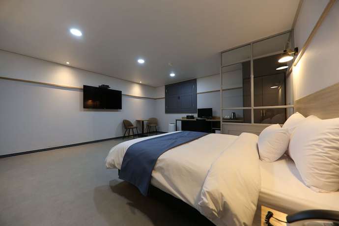 Imagen de la habitación del Hotel Hotel ZIP. Foto 6