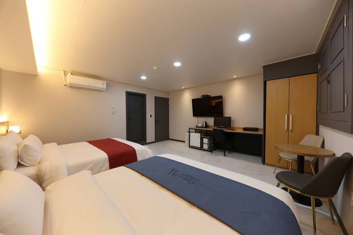 Imagen de la habitación del Hotel Hotel ZIP. Foto 14
