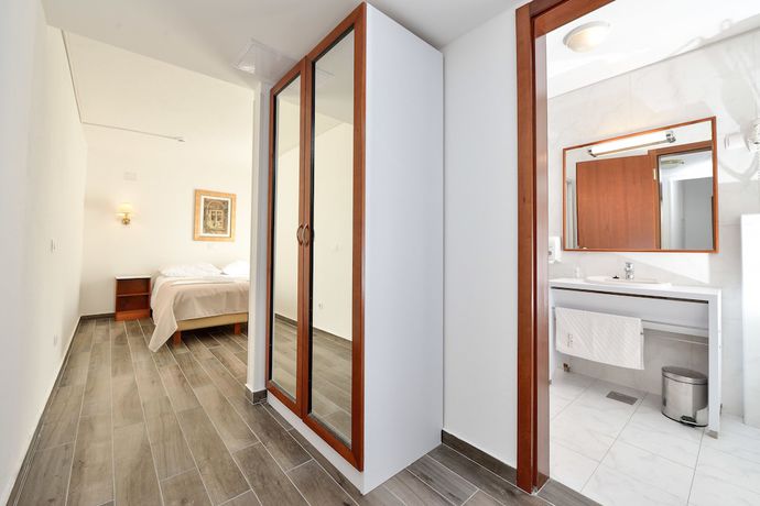 Imagen de la habitación del Hotel Hotel ZaDaR. Foto 13