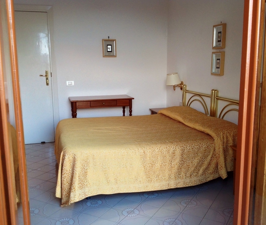 Imagen de la habitación del Hotel Hotel Zi' Ntonio. Foto 6