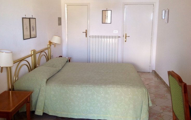 Imagen de la habitación del Hotel Hotel Zi' Ntonio. Foto 7