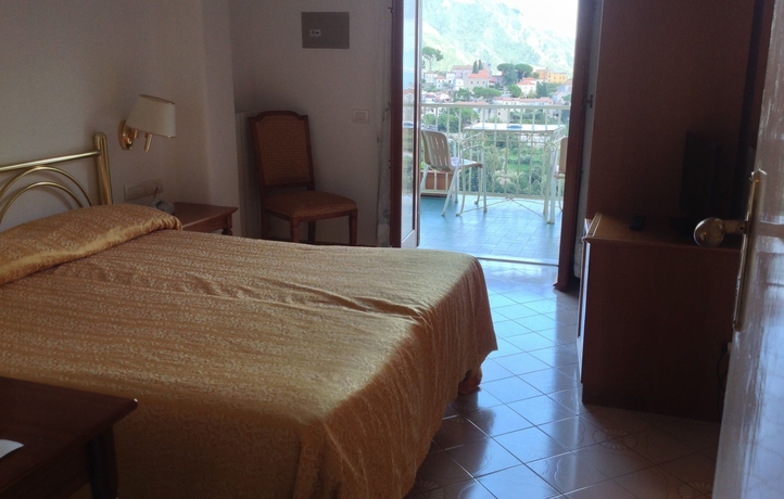 Imagen de la habitación del Hotel Hotel Zi' Ntonio. Foto 10