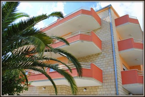 Imagen general del Hotel Hotel Zvonimir. Foto 1