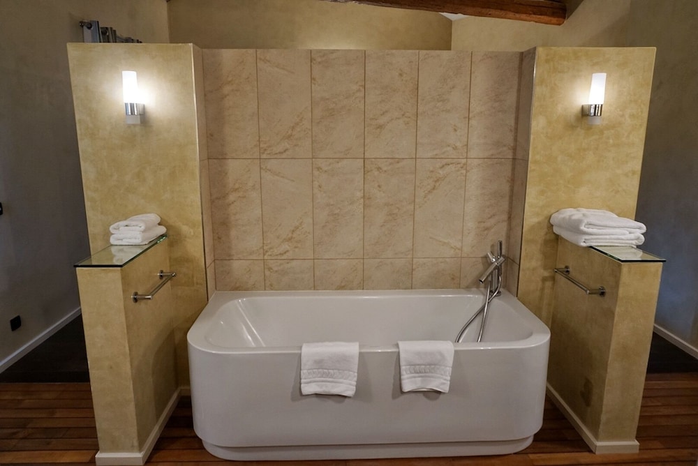 Imagen de la habitación del Hotel Hotel & Restaurants - Maison Chabran. Foto 19