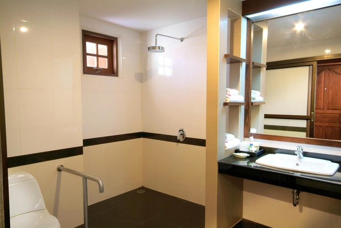 Imagen de la habitación del Hotel Hotel and Beach Bungalow at Lanta Resort. Foto 4
