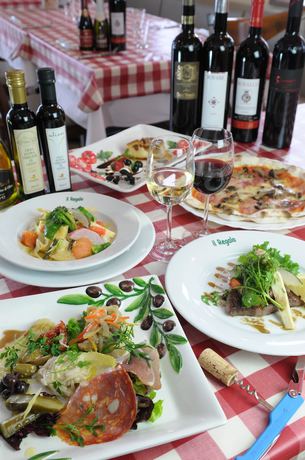 Imagen del bar/restaurante del Hotel Hotel and Ristorante IL Regalo. Foto 4