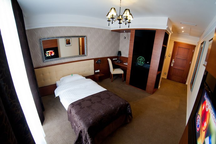 Imagen de la habitación del Hotel Hotel and Spa Kameleon. Foto 3