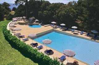 Imagen de la piscina del Hotel Hotel et Residence Kerjuliette. Foto 8