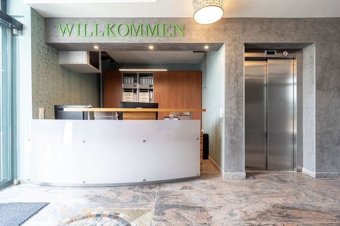 Imagen de los interiores del Hotel Hotel in Laisen. Foto 19