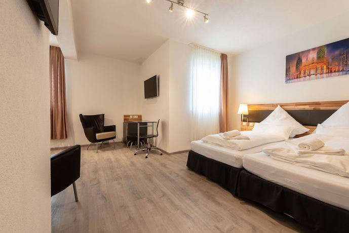 Imagen de la habitación del Hotel Hotel in Laisen. Foto 8