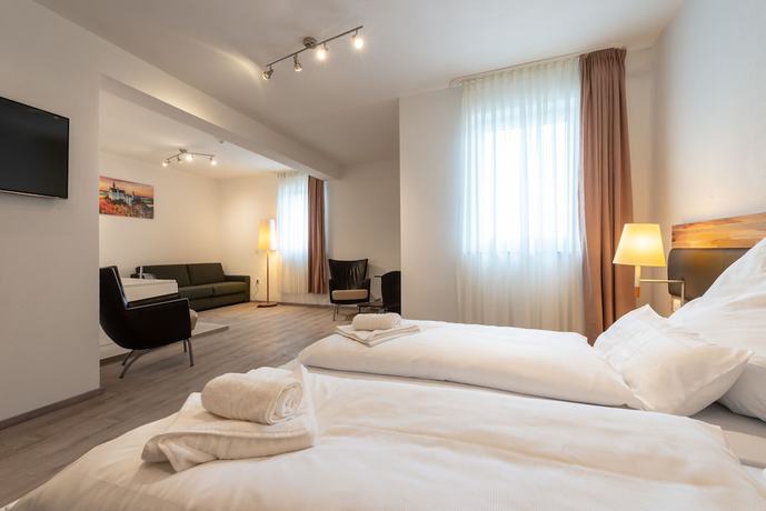 Imagen de la habitación del Hotel Hotel in Laisen. Foto 10