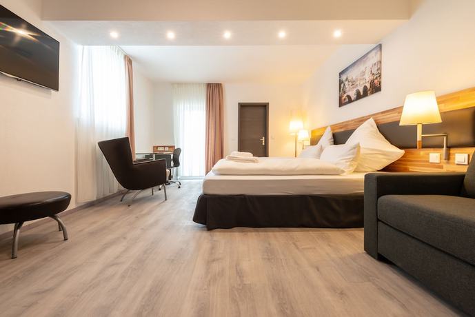 Imagen de la habitación del Hotel Hotel in Laisen. Foto 11