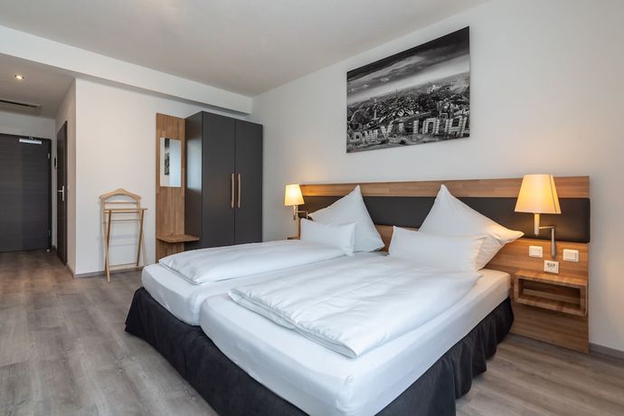 Imagen de la habitación del Hotel Hotel in Laisen. Foto 14