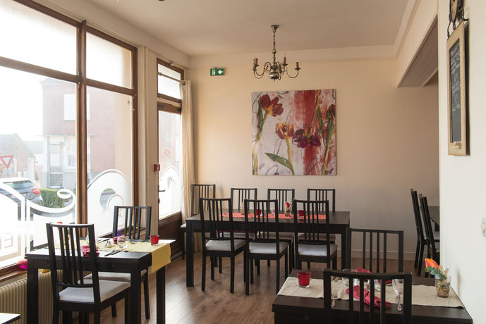 Imagen del bar/restaurante del Hotel Hotel restaurant Entre Nous. Foto 5