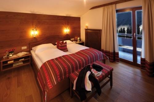 Imagen general del Hotel Hotel y Chalet Montana. Foto 16