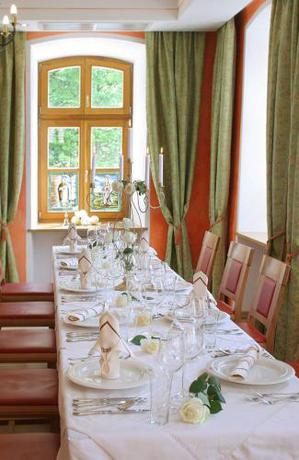 Imagen del bar/restaurante del Hotel Hotel y Restaurant Waldschloss. Foto 2