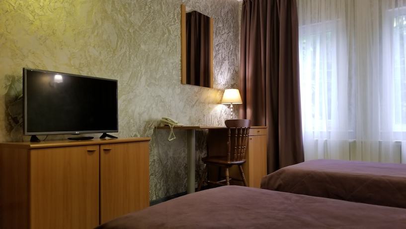 Imagen de la habitación del Hotel Hotel4crowns. Foto 10