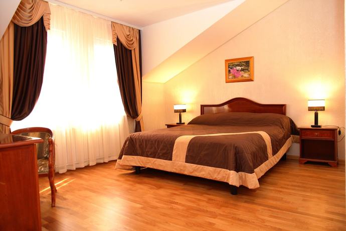 Imagen de la habitación del Hotel Hotel4crowns. Foto 16