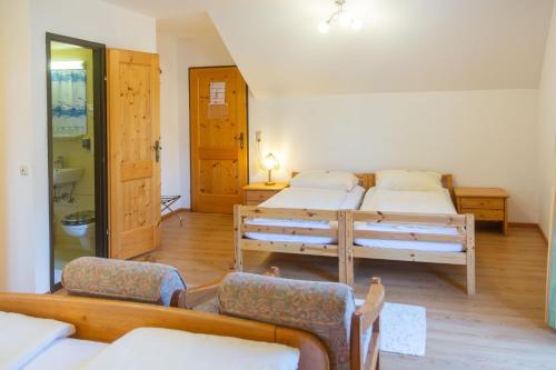 Imagen general del Hotel Hotel-Garni & Hostel Sandwirt. Foto 4