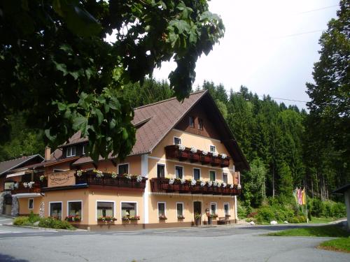 Imagen general del Hotel Hotel-Gasthof Strasswirt. Foto 8