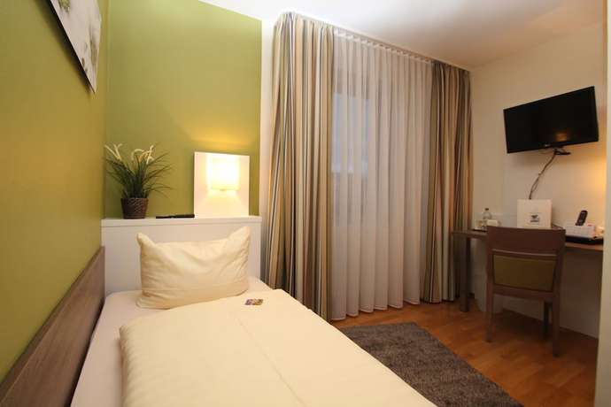 Imagen de la habitación del Hotel Hotel-Gasthof Wei&szlig;es Ro&szlig;. Foto 8