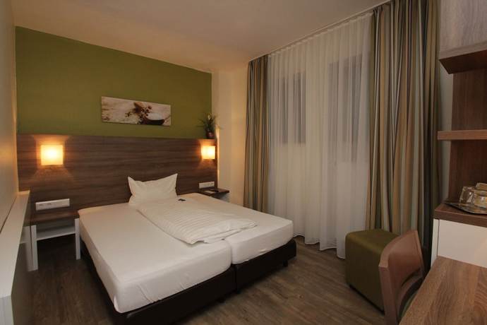 Imagen de la habitación del Hotel Hotel-Gasthof Wei&szlig;es Ro&szlig;. Foto 14