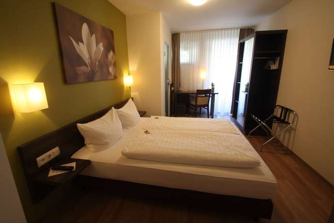 Imagen de la habitación del Hotel Hotel-Gasthof Wei&szlig;es Ro&szlig;. Foto 17