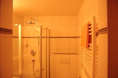 Imagen de la habitación del Hotel Hotel-Pension Roggal. Foto 25