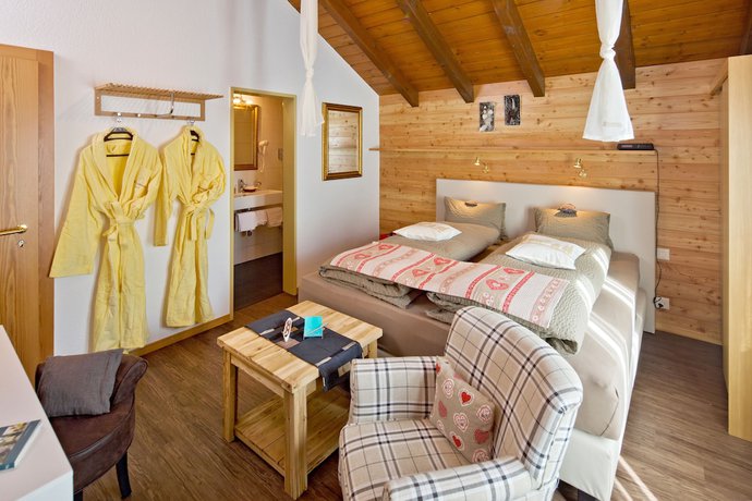 Imagen de la habitación del Hotel Hotel-Restaurant B&uuml;rchnerhof. Foto 11