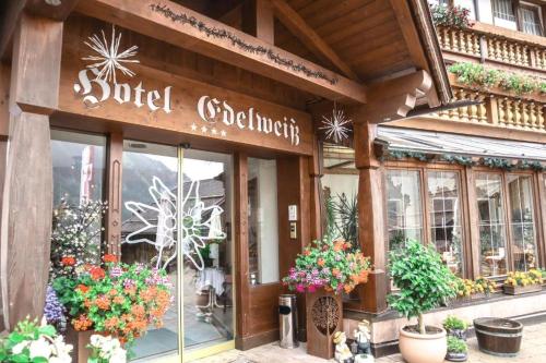 Imagen general del Hotel Hotel-Restaurant Edelweiẞ. Foto 11
