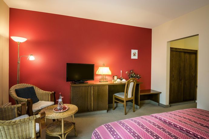 Imagen de la habitación del Hotel Hotel-Restaurant Le Cigalon. Foto 7
